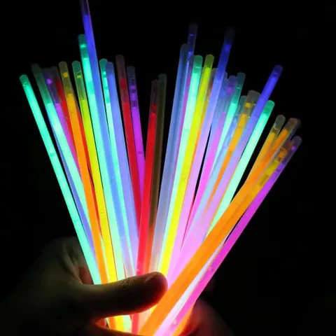 Bâtons Lumineux en Vrac Bracelets Néon en Plastique Multicolore pour Enfants Adultes Fête Concert Course Nocturne Accessoires d'Ambiance Festive
