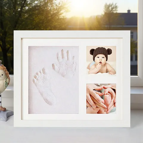 Kit de Cadre Photo Empreinte de Main et de Pied de Bébé DIY Cadre Commémoratif en Bois d'Ingénierie avec Tampon Encreur et Petit Bâton pour Nouveau-Né Animaux de Compagnie Cadeau Décoration Maison Mur Table