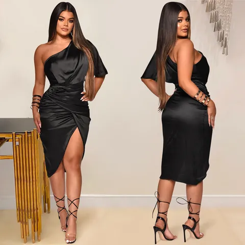 Damen Sexy Ein-Schulter Gerafft Hoher Schlitz Midi Kleid Einfarbig Satin-Optik Slim Fit Bodycon Formelles Party Abendkleid