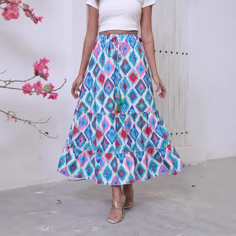 Jupe Longue Maxi à Étages Imprimée Bohème pour Femme Taille Haute Coupe en A Avec Cordon à Glands Tenue de Plage