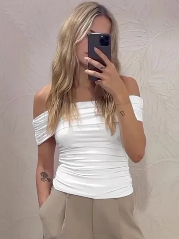 Frühjahr 2025 Minimalistisches Schulterfreies Gerüschtes Crop Top Für Damen Eng Anliegend Polyester Einfarbig Top