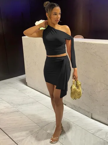 Intellektuelles Ein Schulter Crop Top Und Bodycon Minirock Zwei Teiler Set Damen Sommer Mode Riemchen Schlanke Passform Outfit