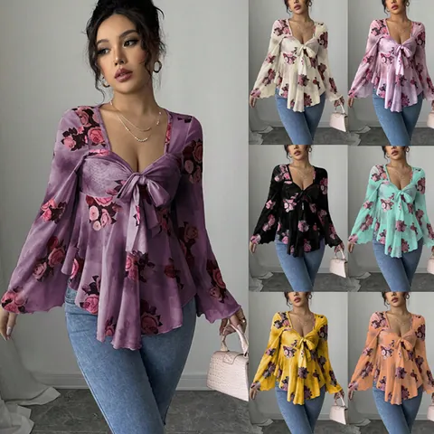 Blusa Dulce de Estilo Francés con Flores de Rosa y Cuello Cuadrado para Mujer Top Estampado Elegante con Mangas de Campana