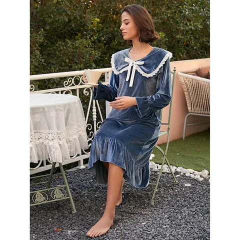 French Palace Style Women Winter Plush Nightgown Long Sleeve Velvet Pajama Robe With Doll Collar Lace Bow Decor