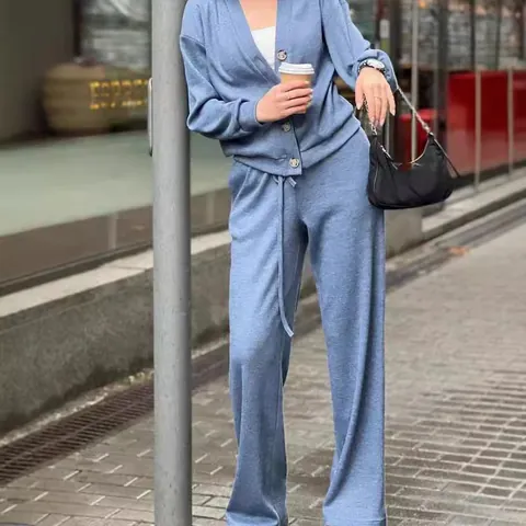 Conjunto Casual de Dos Piezas para Mujer en Algodón Orgánico Top Y Bottom Chaqueta de Punto con Cuello en V Y Pantalones Deportivos Anchos
