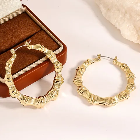 Pendientes de Aro Estilo Bambú Exagerados para Mujer Personalidad Hip Hop Aleación de Hierro Galvanizado Pendientes de Aro Grandes Joyería