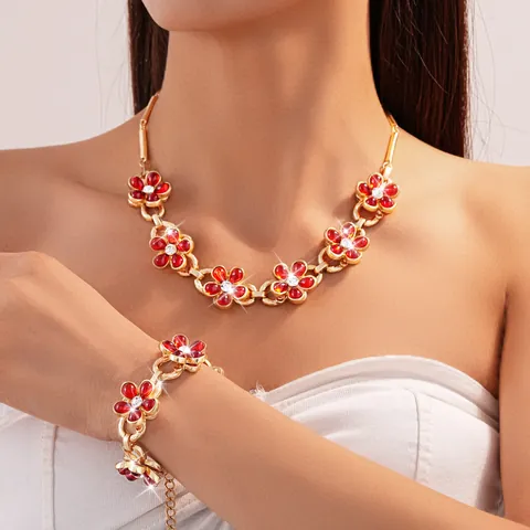 Vintage Palace Style Alloy Rhinestone Red Floral Link Chain Jewelry Set For Women Gold Plated Necklace Bracelet Party Banquet Accessories
