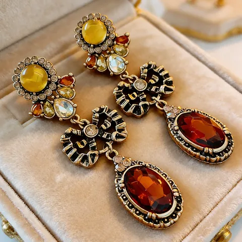 Vintage Paleisstijl Hangoorbellen Legering Strass Kunstparel Contrastkleur Oorbellen Met Zilveren Oorsteker Sieraden