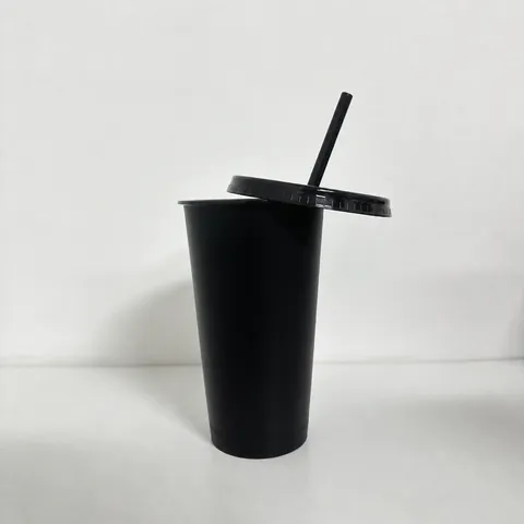 Reusable Black Glitter Plastic Cup With Lid And Straw Large Capacity PP Tumbler For Coffee Tea Beverage Modern Minimalist Portable Travel Drinking Cup