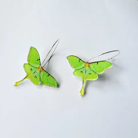 Creative Green Luna Moth Acrylic Drop Earrings For Women Exaggerated Flat Butterfly Moth Wing Earrings Personalized Jewelry Gift