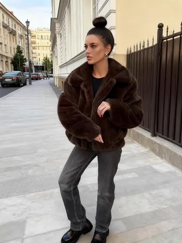 Women's Faux Fur Short Jacket Elegant Lapel Long Sleeve Artificial Fur Coat Warm Winter Urban Commuter Outerwear Top