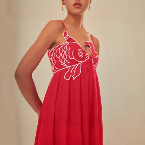 Vestido Maxi para Mujer Estilo Dulce de Vacaciones Bordado de Pez Dorado Tirantes Cintura Alta Ajuste Holgado Rojo