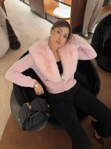 Women Pink Knitted Sweater Cardigan With Detachable Faux Fur Collar Elegant Ribbed Knit Button Down Long Sleeve Top Outwear