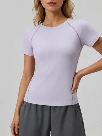 Women Loose Yoga T-Shirt Breathable Polyester Spandex Short Sleeve Activewear Top With Contrast Stitching Raglan Sleeves