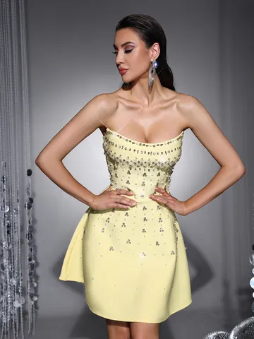 Sexy Strapless Bandage Party Dress Rhinestone Pearl Embellished Bodycon Evening Mini Gown For Banquet Elegant Sleeveless