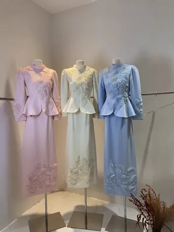 Elegant Women Butterfly Embroidered Peplum Top And Split Maxi Skirt Set Long Sleeve Formal Banquet Top And Bottom
