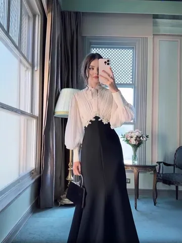 Women French Vintage Pleated Maxi Dress Elegant Long Sleeve V Neck Bow Tie Waist Lace Embroidery A-Line Evening Party Dress Polyester Long Dress