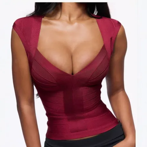 Women Deep V Neck Burgundy Bandage Tank Top Slim Fit Sleeveless Sexy Bodycon Crop Top With Back Zipper Party Nightclub Vest