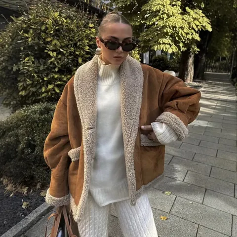 Women's American Retro Faux Shearling Suede Wool Blend Jacket And Long Coat Winter Warm Fleece Lined Lapel Button Up Top Outerwear