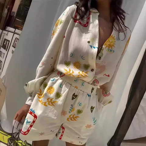 Women Elegant V-Neck Printed Top And Bottom Bohemian Flare Sleeve Shirt And Shorts Casual Summer Co-ords Set