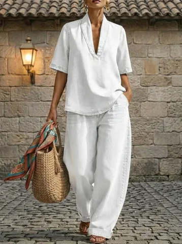 Completo Casual da Donna con Top a Manica Corta Scollo a V e Pantaloni a Gamba Larga in Poliestere Elastan Minimalista