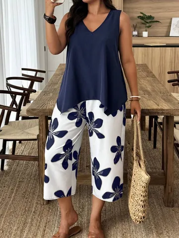 Women Elegant Floral Printed Sleeveless V-Neck Top And Capri Wide Leg Pants Polyester Blend Casual Summer Top And Bottom