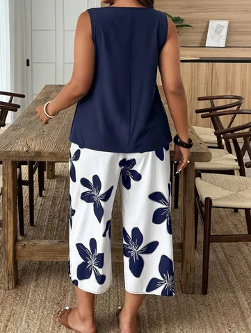 Women Elegant Floral Printed Sleeveless V-Neck Top And Capri Wide Leg Pants Polyester Blend Casual Summer Top And Bottom