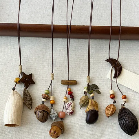 Mori Style Wooden Plant Fruit Pendant Necklace For Women Ethnic Vintage Long Necklace Handmade Wood Bead Clavicle Chain Jewelry