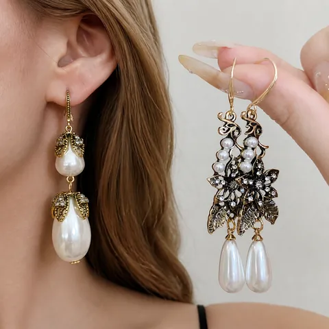 Vintage Alloy Artificial Pearl Rhinestone Jewelry Set For Women Antique Gold Irregular Geometric Necklace Earrings Set