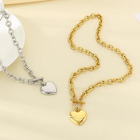 Stainless Steel Heart Pendant Necklace Polished Mirror Surface Thick Cable Chain Toggle Clasp Fashion Jewelry For Women