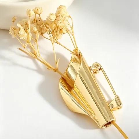 Artistic Bouquet Flower Brooch Zinc Alloy Rhinestone Elegant Pin For Women Men Fashion Jewelry Suit Accessories