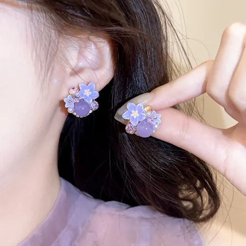 Elegante Lila Blume Ohrstecker Mit Mikro Eingelegtem Zirkonia Künstliche Perle Echtvergoldet Für Damen Schmuck