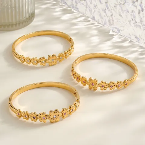 Bracelet Jonc Fleur en Acier Inoxydable pour Femmes Plaqué Or 18K Strass Incrusté Bracelet Motif Floral Élégant Bijoux