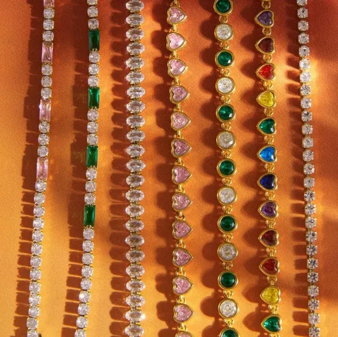 Bracciale in Acciaio Inossidabile Placcato Oro 18K con Zirconia Colorata per Donna Lusso Leggero Cuore Catena Tennis Gioielli