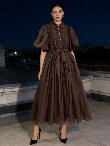 Robe Chemise Brodée Rétro Française pour Femme Été Manches Bouffantes Revers Taille Affinante Robe Longue Maxi Élégante Couleur Unie