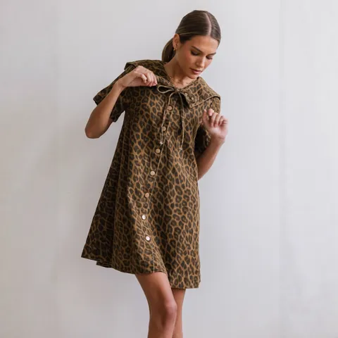 Vestido Vaquero de Mujer Estampado de Leopardo Moda Vintage Manga Corta Monobotonadura Solapa Lazo Mini Vestido Denim