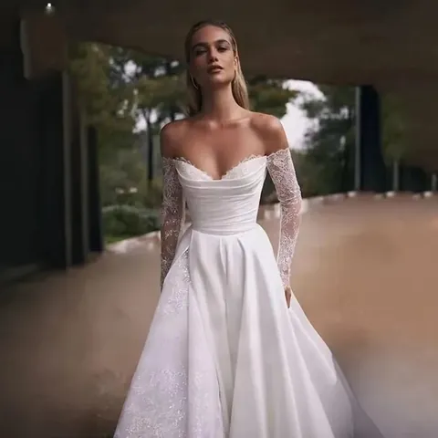 French Forest Style Off-The-Shoulder Long Sleeve Wedding Dress Elegant Lace Satin Long Train Bridal Gown For Photography Women