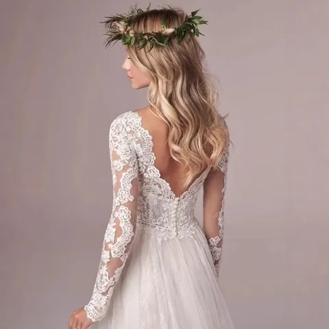 Elegant Lace Long Sleeve Wedding Dress Deep V-Neck Backless Slim Fit Small Train Tulle Bridal Gown For Women Wedding Party