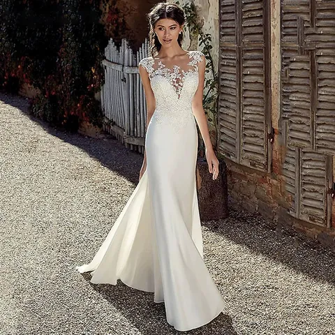 Women's Lace Wedding Dress Mermaid Slim Fit Strapless Evening Gown With Small Train Polyester Satin Bridal Dress For Banquet
