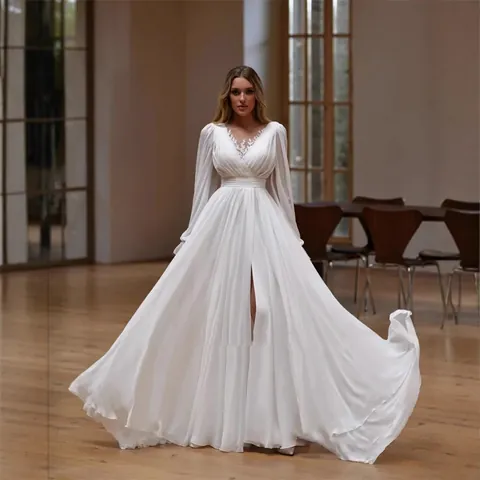 Elegante Vestido de Novia de Manga Larga con Cuello en V Bordado de Encaje Abertura Alta Vestido de Novia Ligero con Cola Pequeña