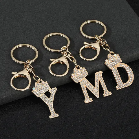 Elegant Gold Plated Zinc Alloy Rhinestone Initial Letter Crown Keychain For Women Fashion Bag Pendant Backpack Accessory Charm Keyring