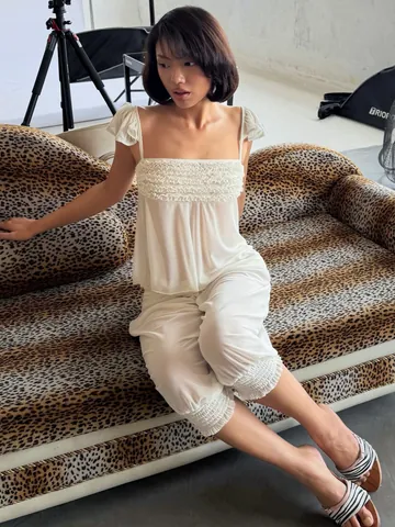 Franse Stijl Fladdermouwen Transparante Top Of Hoge Taille Lantaarnbroek Elegant Wit Zomer Casual Kleding Voor Dames Strandmode