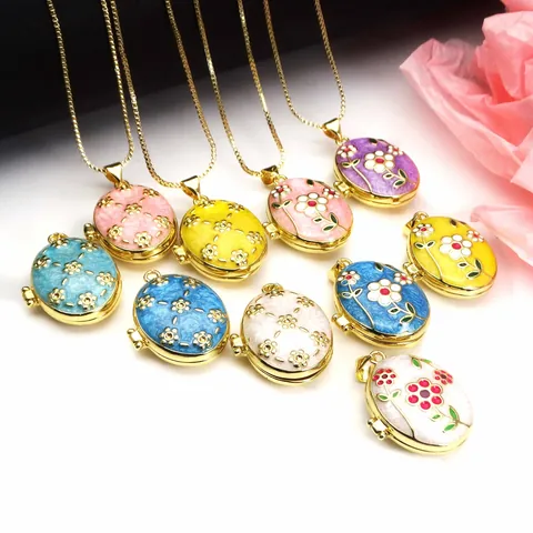Vintage Copper Gold Plated Enamel Flower Locket Pendant Necklace For Women Luxury Zirconia Inlaid Openable Photo Frame Jewelry