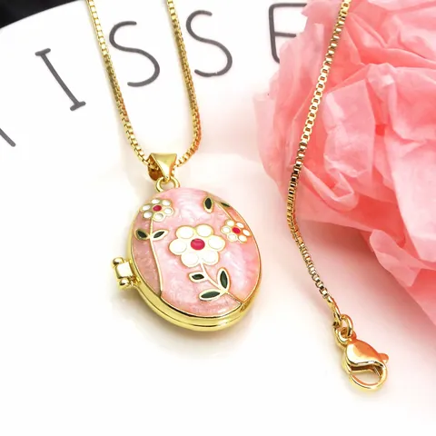 Vintage Copper Gold Plated Enamel Flower Locket Pendant Necklace For Women Luxury Zirconia Inlaid Openable Photo Frame Jewelry
