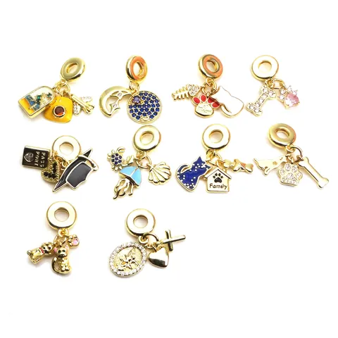 Kupfer Vergoldet Anhänger Mit Großem Loch Mikro-Strass Katze Herz Kamera Charm Für Schlangenkette Armband DIY Schmuckzubehör