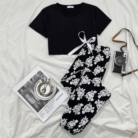Women Sexy Rose Floral Print Pajamas Set Short Sleeve Crop Top And Long Pants Top And Bottom Loungewear Sleepwear