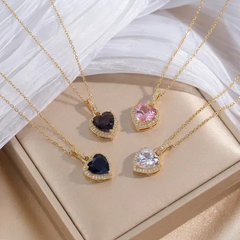 Niche Design Heart Pendant Necklace For Women Stainless Steel Zirconia Halo Gold Plated Jewelry Temperament Commuter Gift