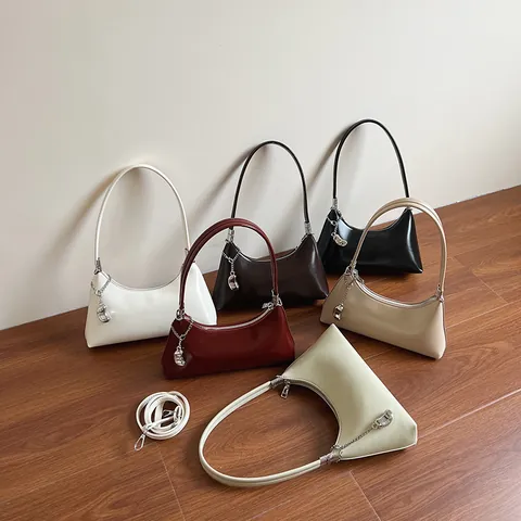 Retro PU Leather Underarm Bag For Women Vintage Hobo Shoulder Bag Simple Commuter Pillow Bag With Silver Metal Pendant Handbag