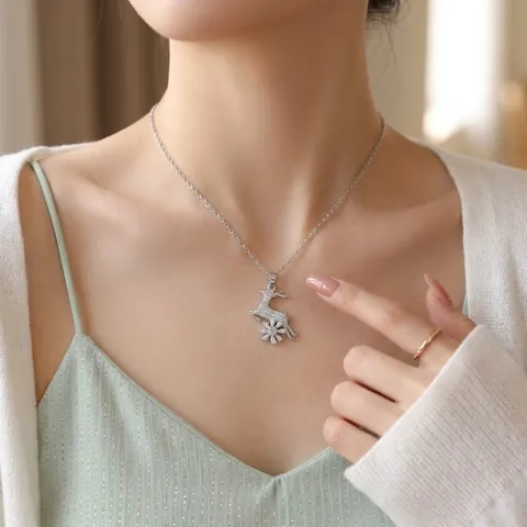 Titanstahl Hirsch Schneeflocke Rotierend Anhänger Halskette Verstellbar Offener Ring Zirkonia Schmuckset Für Damen Weihnachtsgeschenk