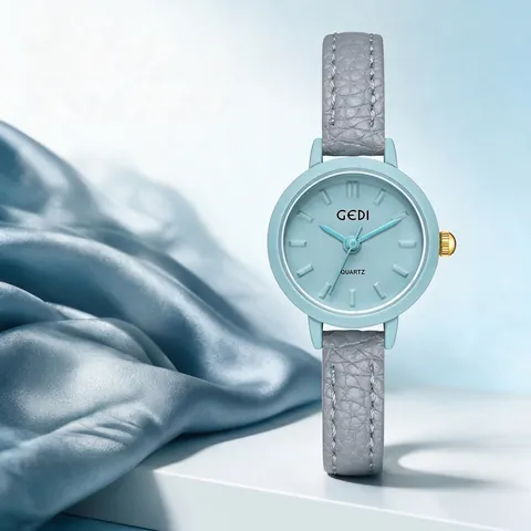 GEDI Montre à Quartz Minimaliste pour Femme Vintage Bracelet Mince en Cuir Petit Cadran Étanche Mode Élégante Montre